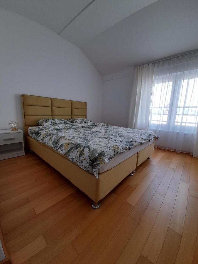 Apartman Lena Apartment Banja Luka Bagian luar foto